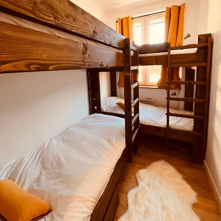 Superbe Village Apartment